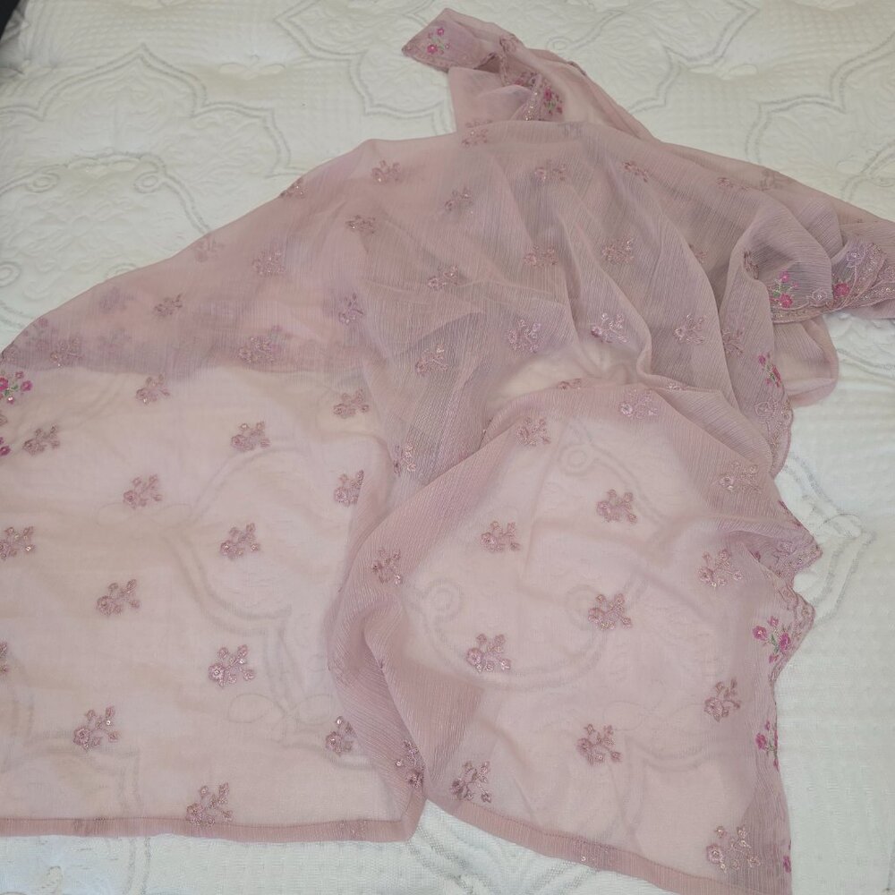 Elegant Pink Embroidered Women Salwar Kameez Set - Picture 10 of 10